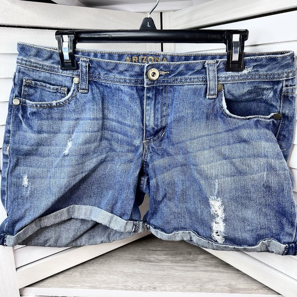 Arizona Jean Co Distressed Cuffed Denim Shorts Juniors Size 13 (33") Y2K‎ *FLAW - Picture 1 of 5